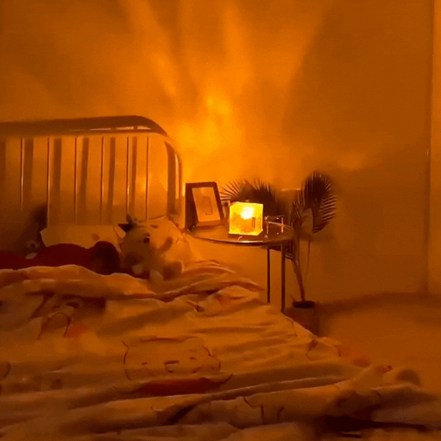 🌊 Lámpara Táctil de Luz Nocturna con Efecto de Llama Giratoria 🌟
